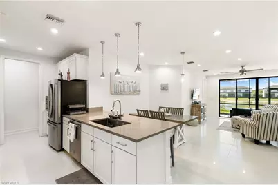 7437 Rockefeller Dr, Naples, FL 34119 - Photo 3