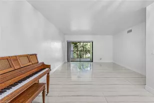 1765 Courtyard Way, Naples, FL 34112 - Photo 7