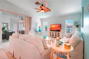 117 NE 23rd St, Cape Coral, FL 33909 - Photo 7