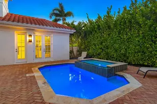 425 2nd Ave S, Naples, FL 34102 - Photo 35