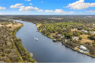 620 E Fort Thompson Ave, Labelle, FL 33935 - Photo 35