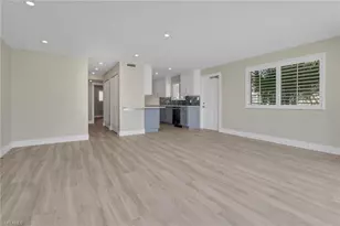 2500 Gulf Shore Blvd N, Naples, FL 34103 - Photo 9