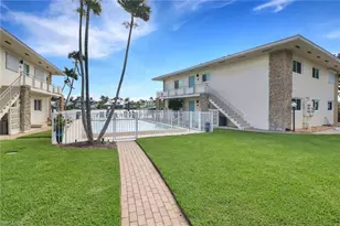 2500 Gulf Shore Blvd N, Naples, FL 34103 - Photo 31