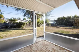 741 105th Ave N, Naples, FL 34108 - Photo 23