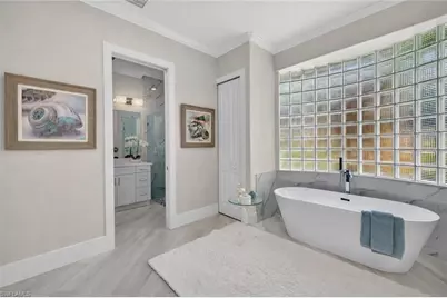 6461 Livingston Woods Ln, Naples, FL 34109 - Photo 19