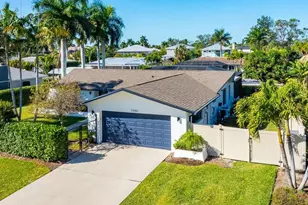 27080 Flossmoor Dr, Bonita Springs, FL 34135 - Photo 3