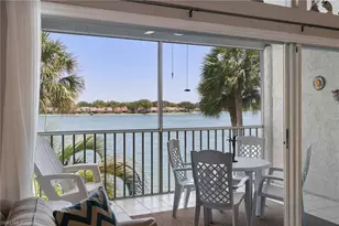 2541 Citrus Lake Dr, Naples, FL 34109 - Photo 7