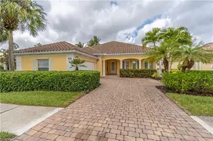 7337 Donatello Ct, Naples, FL 34114 - Photo 3