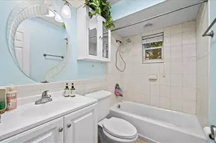 511 SE 34th Terrace, Cape Coral, FL 33904 - Photo 9