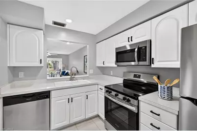 6300 S Pointe Blvd #473, Fort Myers, FL 33919 - Photo 7