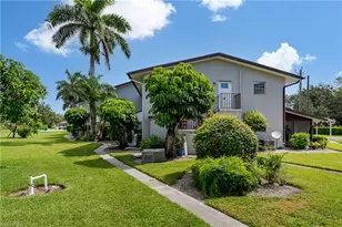 180 Cypress Way E, Naples, FL 34110 - Photo 31