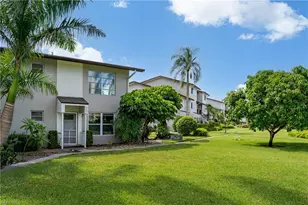 180 Cypress Way E, Naples, FL 34110 - Photo 33