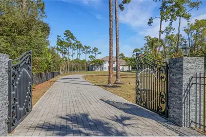 6181 Hidden Oaks Ln, Naples, FL 34119 - Photo 31