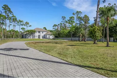 6181 Hidden Oaks Ln, Naples, FL 34119 - Photo 33