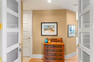 4501 Gulf Shore Blvd N, Naples, FL 34103 - Photo 15