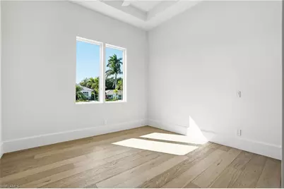 623 Park Shore Dr, Naples, FL 34103 - Photo 23