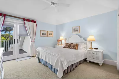 368 Hawser Ln, Naples, FL 34102 - Photo 13