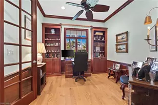 368 Hawser Ln, Naples, FL 34102 - Photo 15