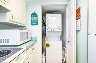 27 Greenbrier St, Marco Island, FL 34145 - Photo 11