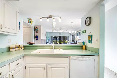 27 Greenbrier St #6-109, Marco Island, FL 34145 - Photo 9