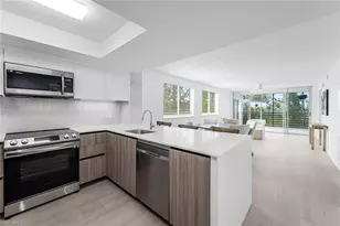 270 Naples Cove Dr, Naples, FL 34110 - Photo 11