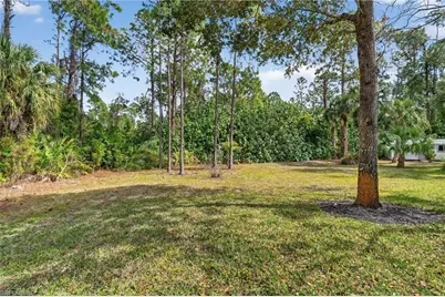 2360 19th St SW, Naples, FL 34117 - Photo 43