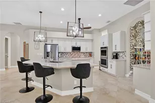 2360 19th St SW, Naples, FL 34117 - Photo 17