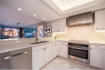 4751 Gulf Shore Blvd N #406, Naples, FL 34103 - Photo 11