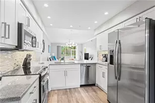 8420 Naples Heritage Dr, Naples, FL 34112 - Photo 3