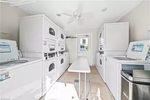 1910 Gulf Shore Blvd N, Naples, FL 34102 - Photo 19