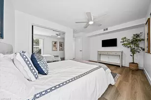 1910 Gulf Shore Blvd N, Naples, FL 34102 - Photo 5