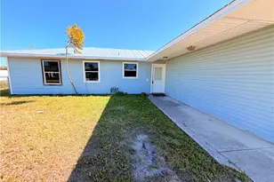 419 NE 16th Pl, Cape Coral, FL 33909 - Photo 5