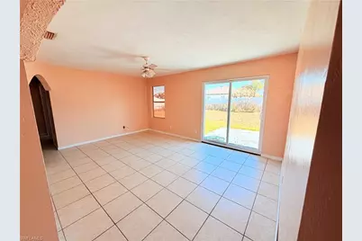 419 NE 16th Pl, Cape Coral, FL 33909 - Photo 7