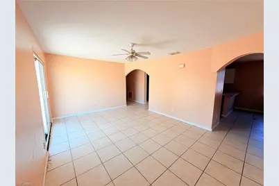 419 NE 16th Pl, Cape Coral, FL 33909 - Photo 9