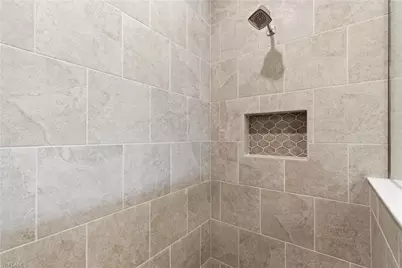 2118 Marquesa Cir, Naples, FL 34112 - Photo 35