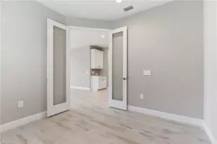 2118 Marquesa Cir, Naples, FL 34112 - Photo 19