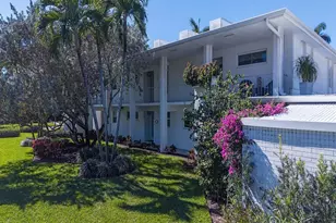 536 2nd St S, Naples, FL 34102 - Photo 13