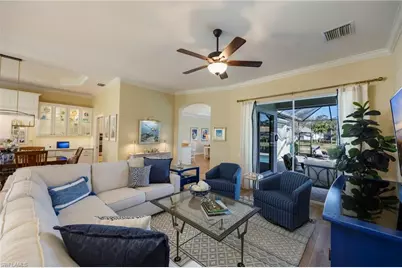 637 Shoreline Dr, Naples, FL 34119 - Photo 3