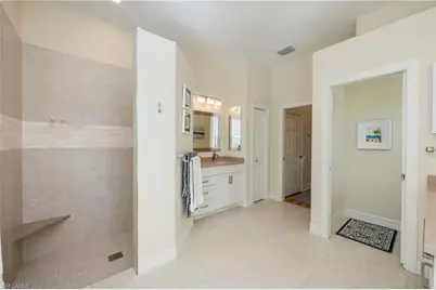 637 Shoreline Dr, Naples, FL 34119 - Photo 15