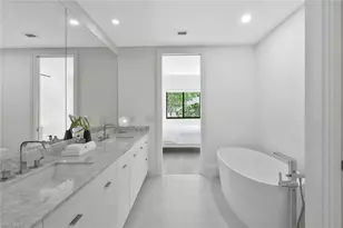 1130 3rd Ave S, Naples, FL 34102 - Photo 19