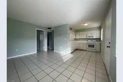 3325 Airport Rd N #R2, Naples, FL 34105 - Photo 23