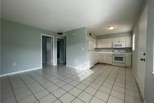 3325 Airport Rd N, Naples, FL 34105 - Photo 23