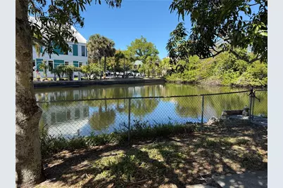 579 13th St N, Naples, FL 34102 - Photo 7