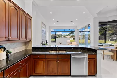 1624 Manchester Ct, Naples, FL 34109 - Photo 19