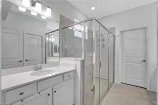 2567 Vine Ave, Naples, FL 34120 - Photo 9