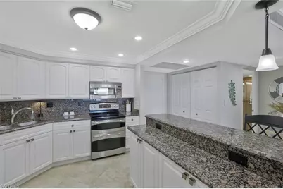 5 Bluebill Ave #812, Naples, FL 34108 - Photo 9