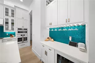 27000 Flamingo Dr, Bonita Springs, FL 34135 - Photo 17