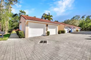 2355 Hidden Lake Dr, Naples, FL 34112 - Photo 19