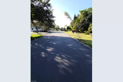 5563 17th Ave SW, Naples, FL 34116 - Photo 5