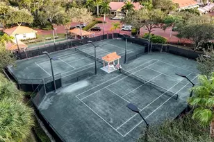 2305 Hidden Lake Dr, Naples, FL 34112 - Photo 39